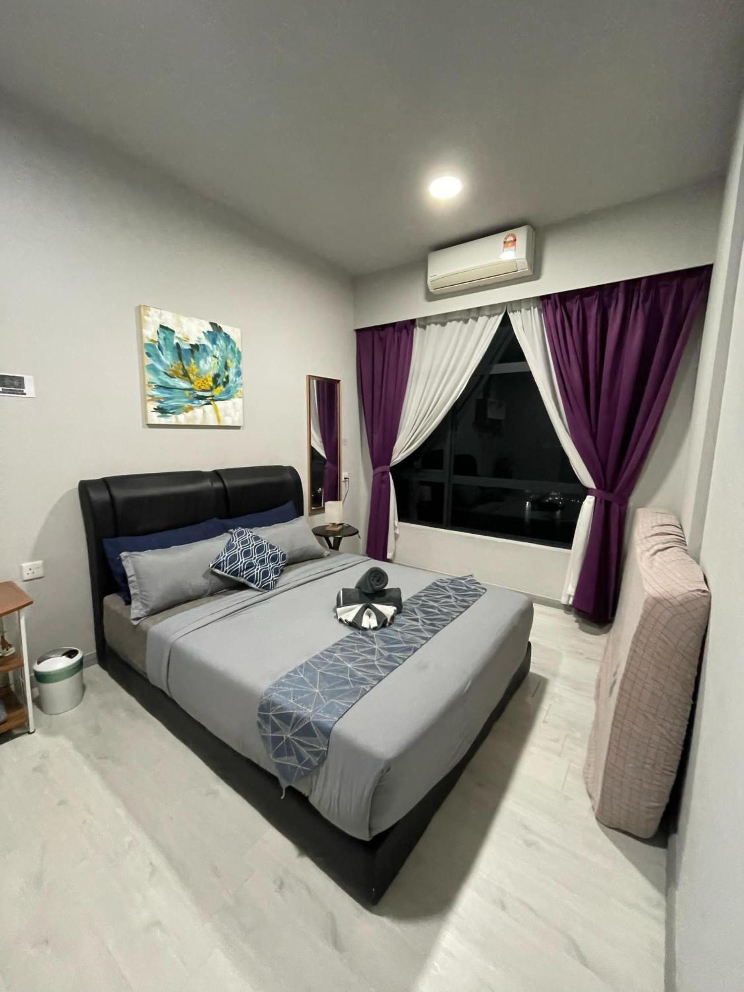 Mlh Designer @ Jesselton Quay Citypads *